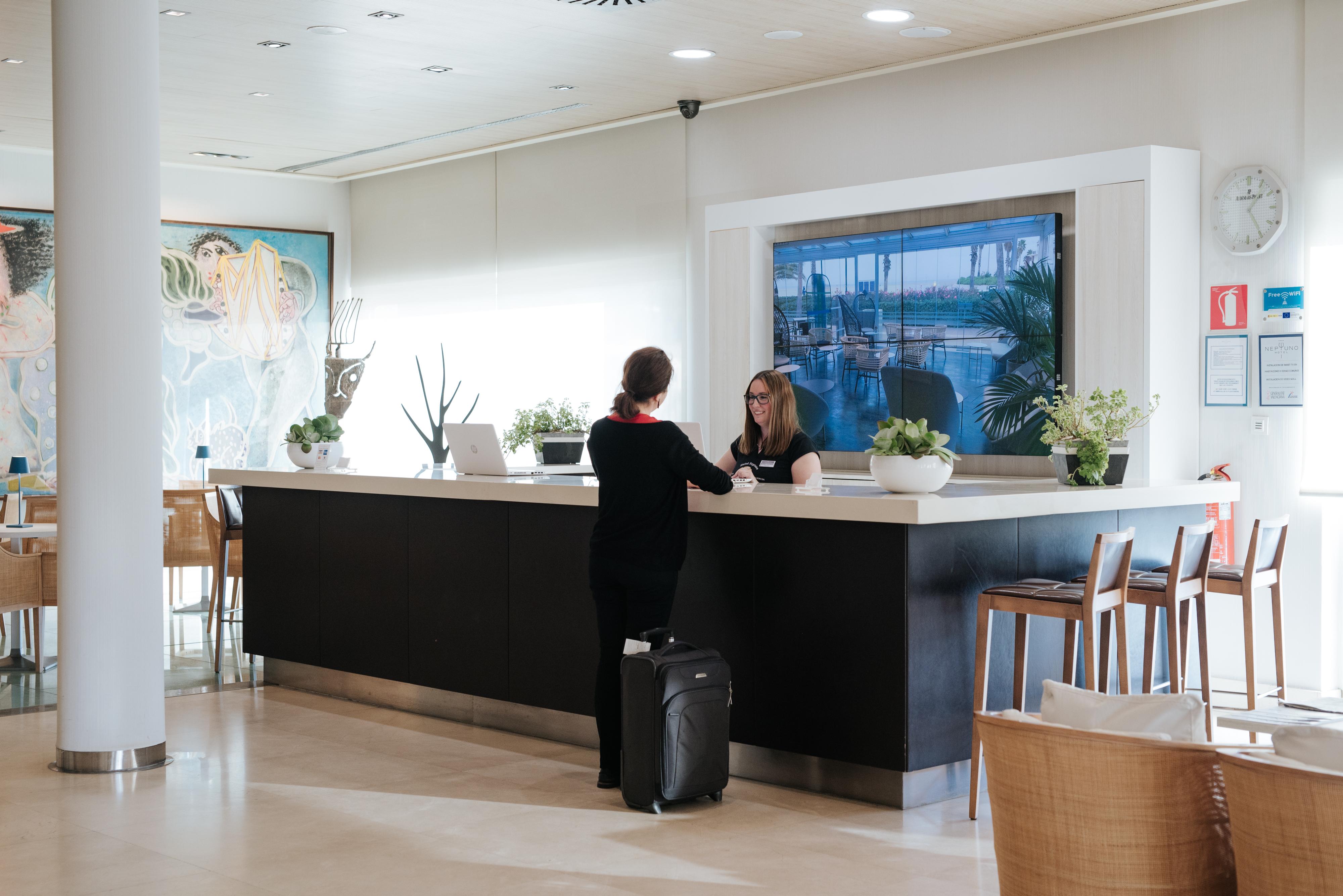Hotel Neptuno Playa & Spa Valensiya Dış mekan fotoğraf